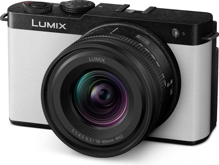 Actual product image Panasonic Lumix S9 Kit (18 - 40 mm, 24.20 Mpx, Full frame)