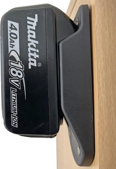 Produktbild AP Profi Wandhalterung, der Akkuhalter nur für Makita 14,4V und 18V Li-ion Akku (14.4 V)