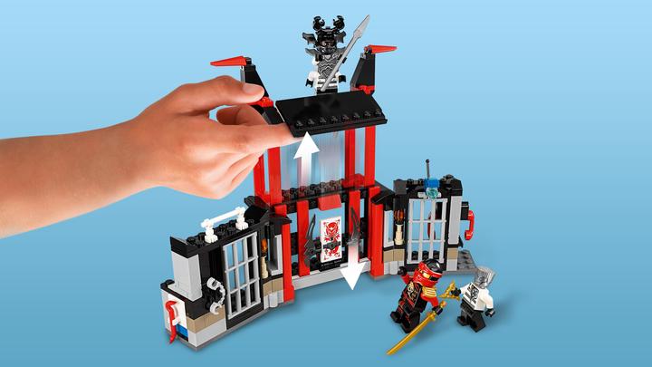 Actual product image LEGO Ninjago cryptarium prison break (70591, LEGO Ninjago)