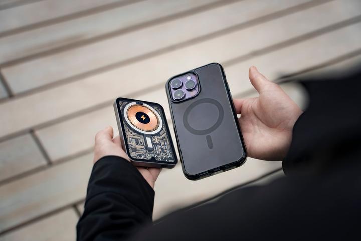 Produktbild Laut Power Charge Crystal, black (5000 mAh)