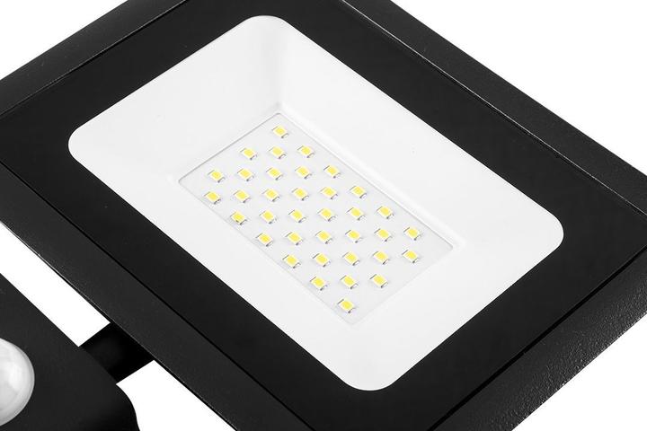 Produktbild Neo Strahler mit Bewegungssensor (Strahler mit Bewegungssensor SMD 30W 2400 lm 230V) (2400 lm, IP66)
