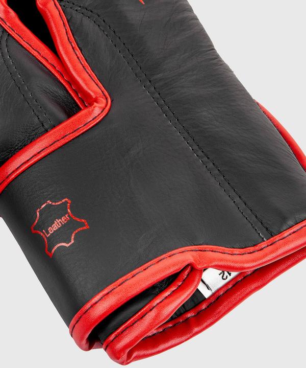 Actual product image Venum Giant 2.0 Pro Boxing Glove (16 OZ, One size)