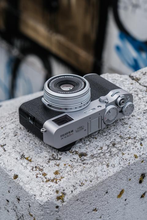 Actual product image Fujifilm X100VI (23 mm, 40.20 Mpx, APS-C / DX)