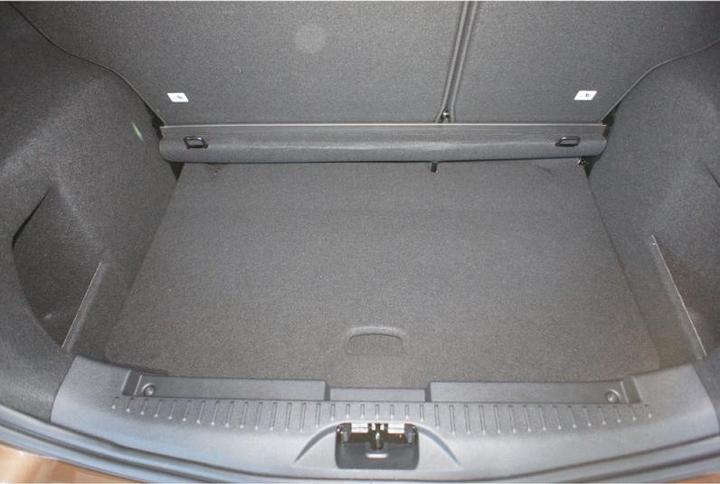 Actual product image Aristar Trunk tray for Ford B-Max from 2012 until today (recessed loading area)