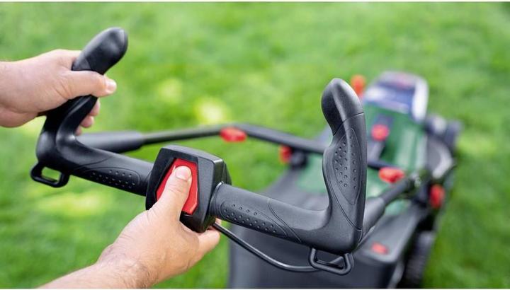 Actual product image Bosch Home & Garden UniversalRotak 2x18V-37-550 (Rechargeable battery operated)