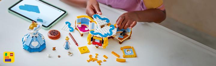 Image du produit LEGO La robe de Cendrillon (43266, LEGO Disney)