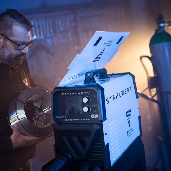 Produktbild Stahlwerk Schweissgerät MIG MAG 200 Doppelpuls Pro vollsynergisches 200 Ampere