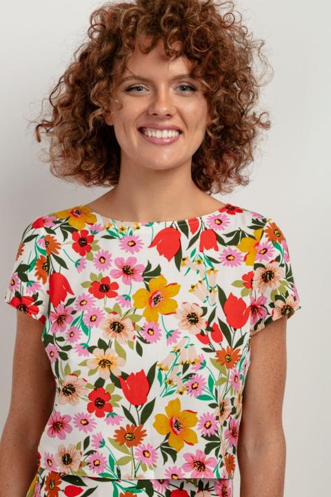 Tessita Bluse model (XL)