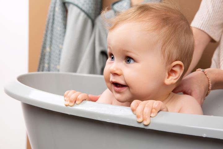 Actual product image Luma Baby bathtub