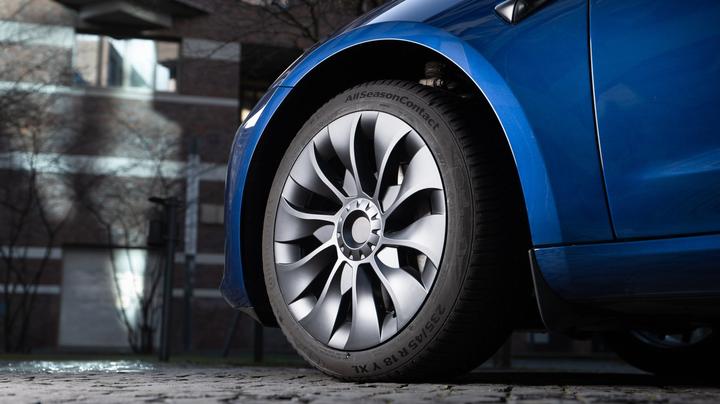Produktbild Made4EV Performance Radkappen im Turbinen Design für das Tesla Model 3 (4 Stück, 18")