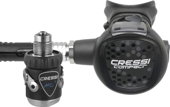 Produktbild Cressi MC9 + Compact