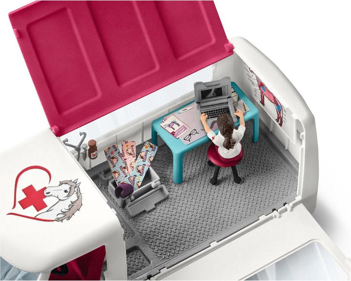 Productafbeelding Schleich Mobiele dierenarts met Hannoveraans veulen