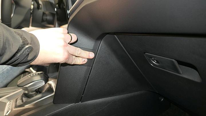 Produktbild Brodit 856008 Autohalterung Volkswagen Amarok 24-