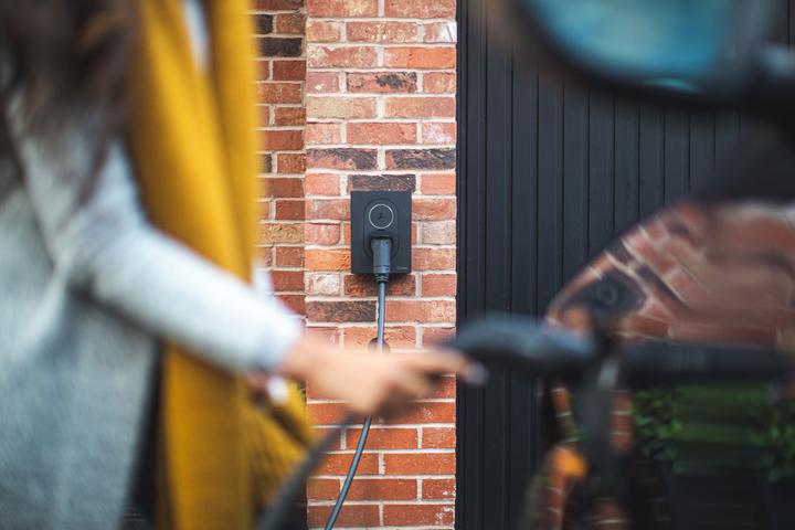 Productafbeelding Zaptec GO Wallbox, 22KW, Stopcontact, 4G, Asfaltzwart (Type 2, 22 kW, 32 A)