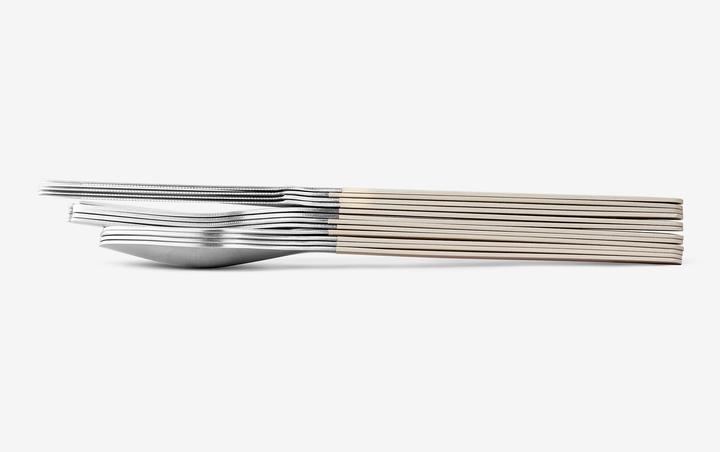 Image du produit Quechua Kit de 12 couverts de camping en acier inox 4 couteaux 4 fourchettes 4 cuillères