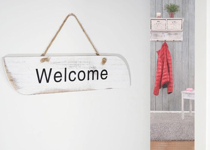 Produktbild Swisshandel24 Wandschild Welcome, Dekoschild Holzschild, Shabby-Look 10x43x1cm weiss (10.5 x 43 x 1 cm)