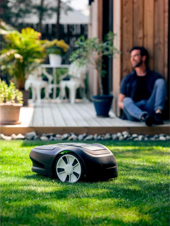 Actual product image Greenworks Robotic lawnmower OptiMow 4 (450 m²)