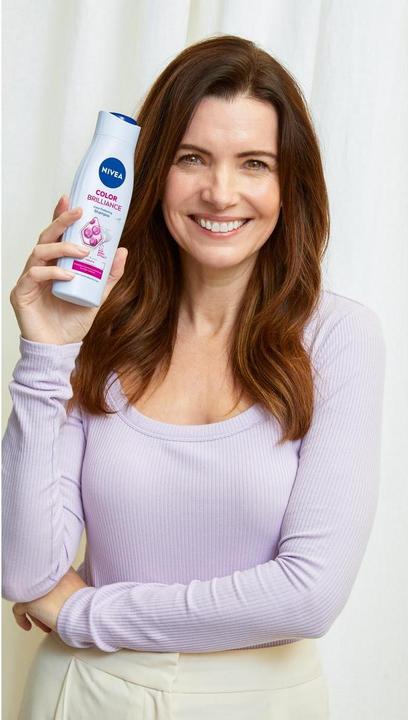 Actual product image NIVEA Colour Brilliance (250 ml, Liquid shampoo)