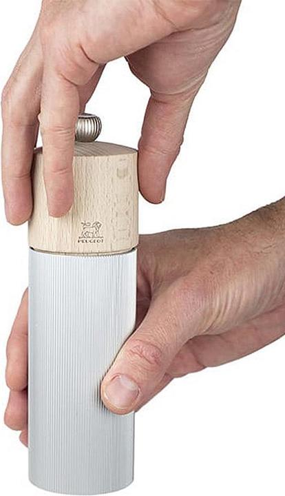 Actual product image Peugeot Salt mill Line (Salt)