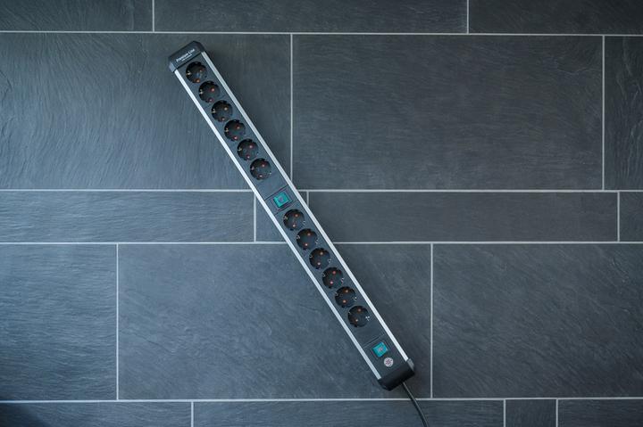 Actual product image Brennenstuhl Power strip (12 x, 3 m)