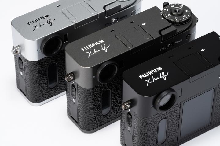 Actual product image Fujifilm X-HF1 (17.74 Mpx, 1")