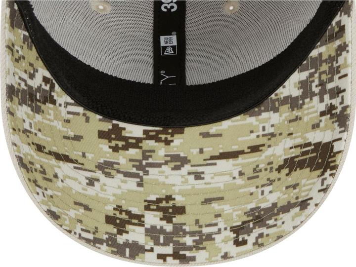 Actual product image New Era 39Thirty Cap Salute to Service Indianapolis Colts - (S/M)