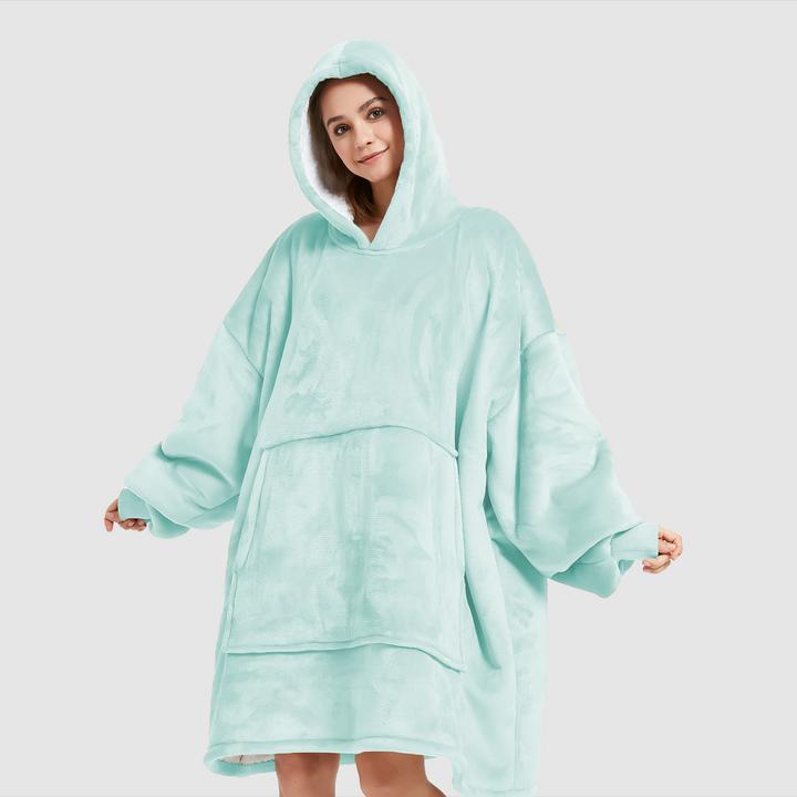 Image du produit The Fluffy Eskimo Hoodie (98 x 96 cm)