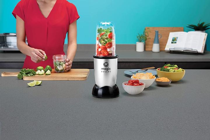Produktbild NutriBullet Smoothie Maker mit Zubehör (250 W)