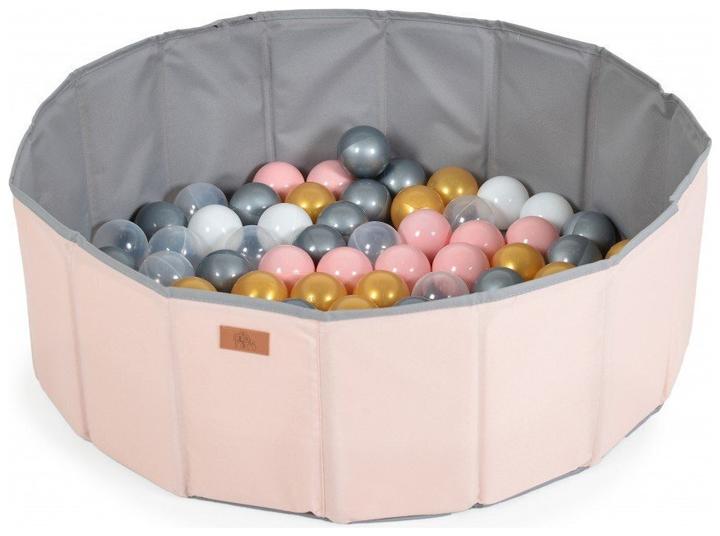 Moni Pilsan, bain de boules