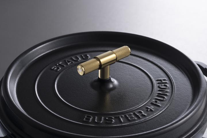 Actual product image Staub - Buster Punch Cocotte - Black - 28 cm (Casserole + Stewpot, Cast iron)