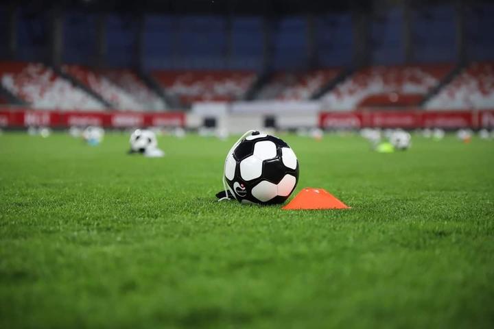 Image du produit Sense Ball Football | Équipement d'entraînement pour enfants | Améliorez les compétences et le contrôle du ball