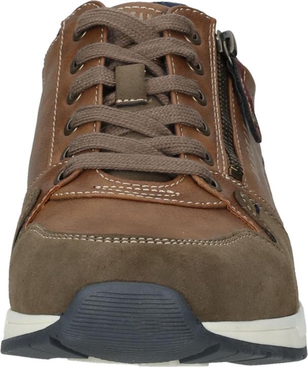 Produktbild Mustang Tolle Optik und robustes Material – dafür steht dieser bequeme Sneaker von. Für ein, auch an (41)