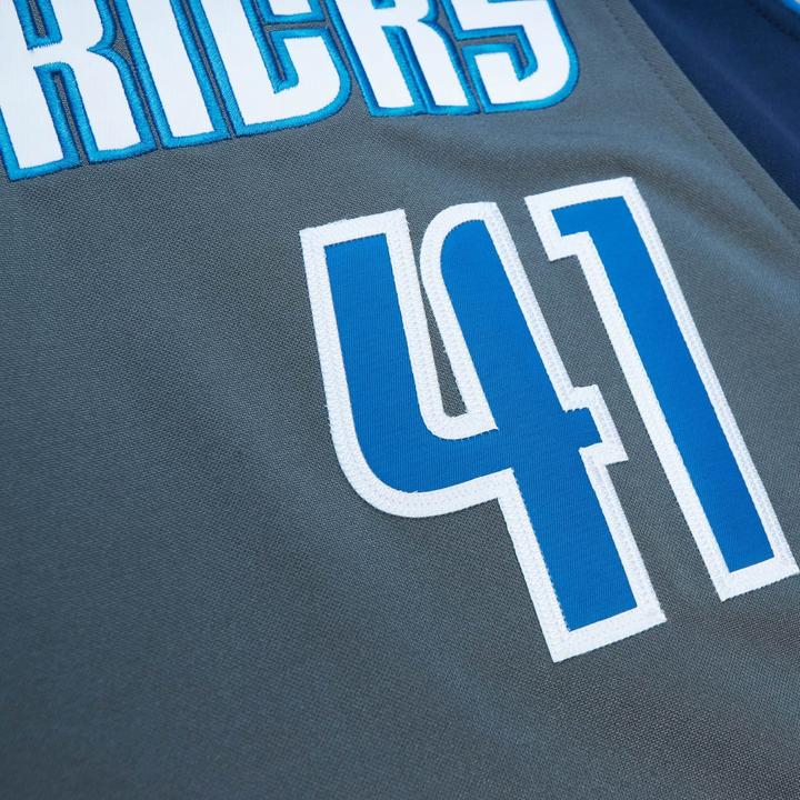 Produktbild Mitchell & Ness Dirk Nowitzki Dallas Mavericks Authentic Swingman Jersey - M (M)