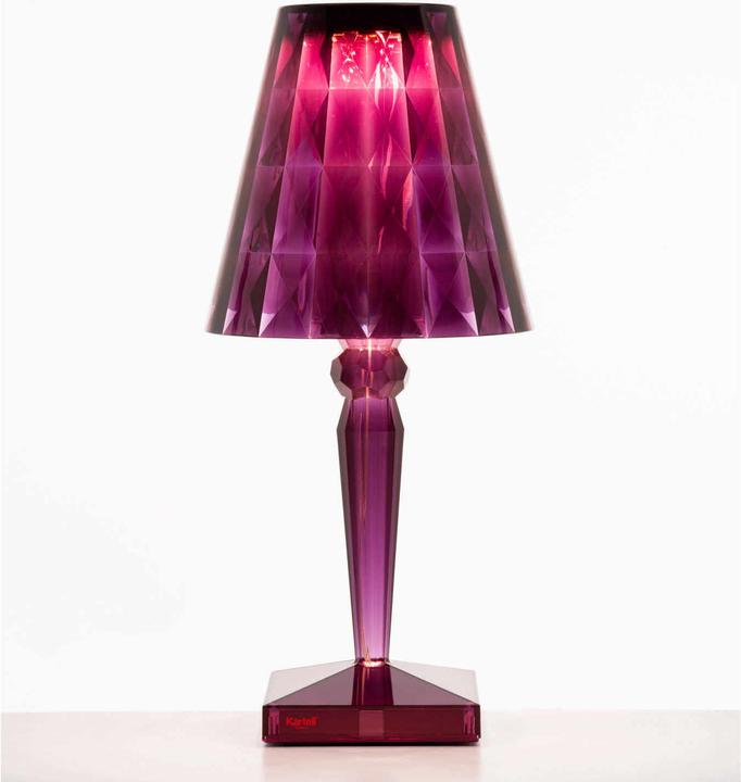 Prune Pr, Transparent