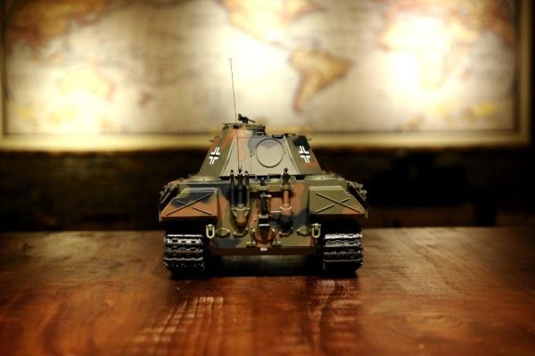 Immagine prodotto Es-toys Carro armato Heng Long RC Panther tedesco Gen.6