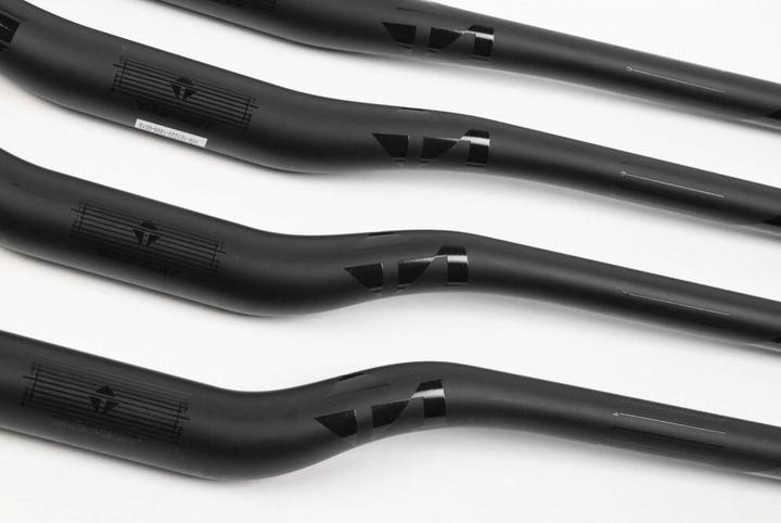Actual product image TAG Metals MTB T1 Carbon Handlebars (35 mm)