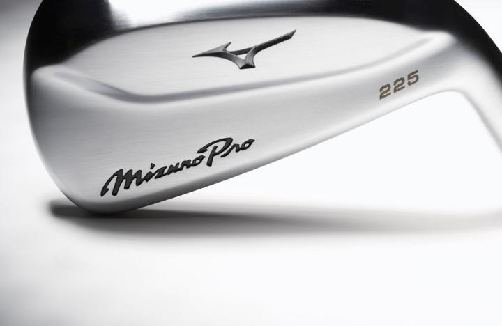 Actual product image Mizuno Pro 225