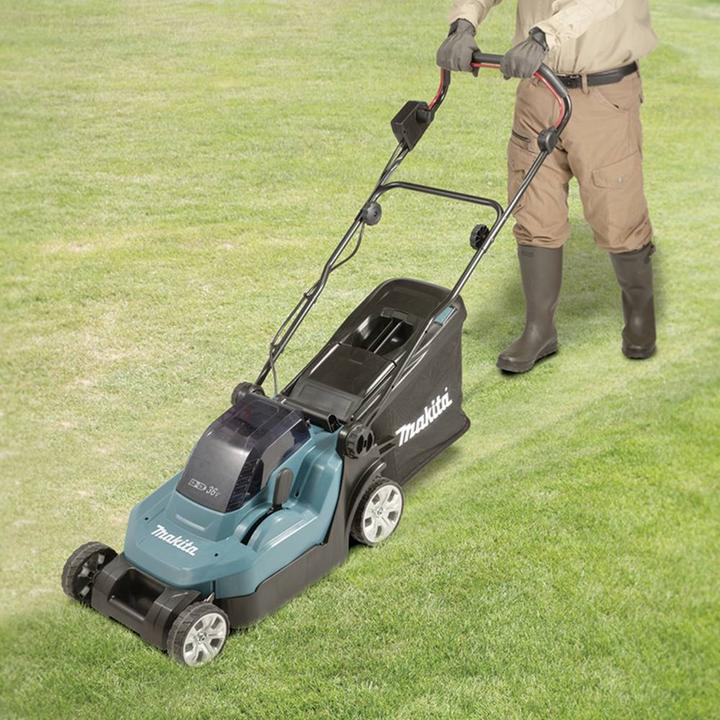 Immagine prodotto Makita DLM382Z (Batteria ricaricabile)