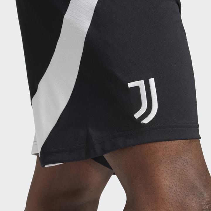 Actual product image adidas Juventus Turin Shorts (M)