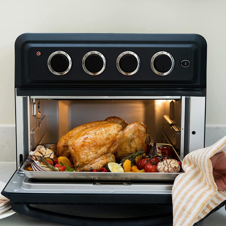 Actual product image Cuisinart Mini oven TOA60E