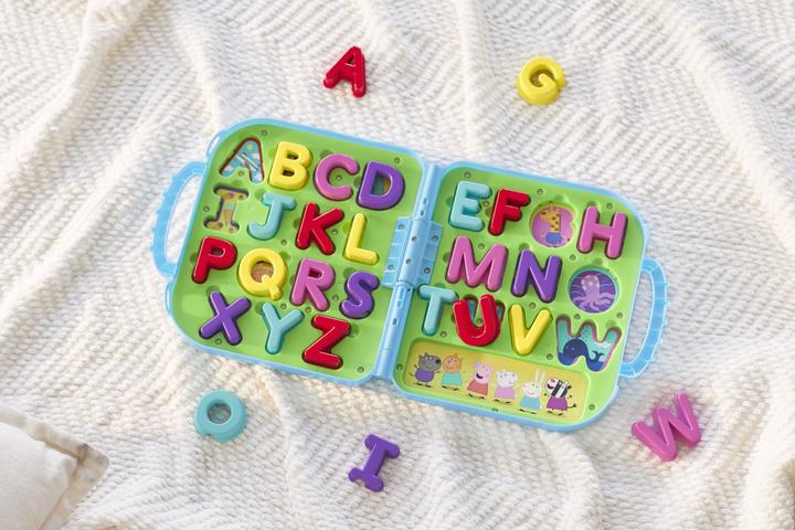 Produktbild Hasbro Peppas Buchstabenbox, Alphabet-Puzzle, Vorschul-Spielzeug