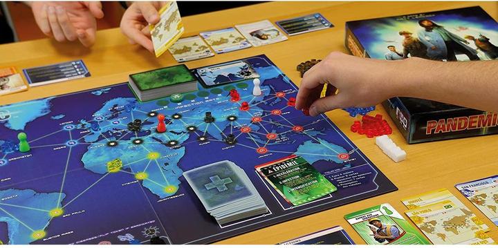 Image du produit Z-Man Games Jeu de connaisseur Pandemic (version française) (Français)