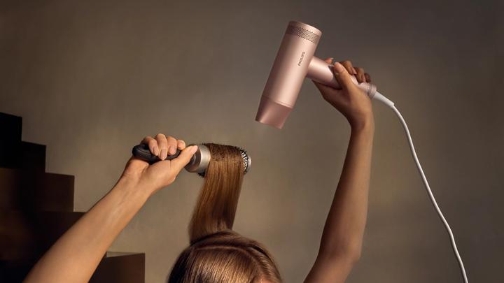 Produktbild Philips Hair Dryer 8000 Series BHD837/10 Haartrockner