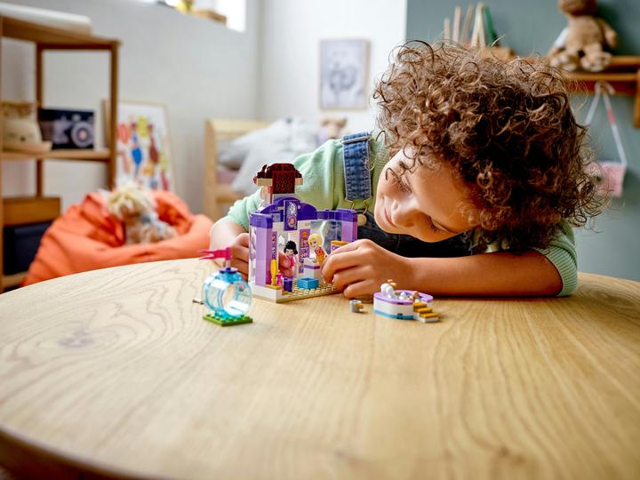 Actual product image LEGO Friends Dog Day Care (41691, LEGO Friends)