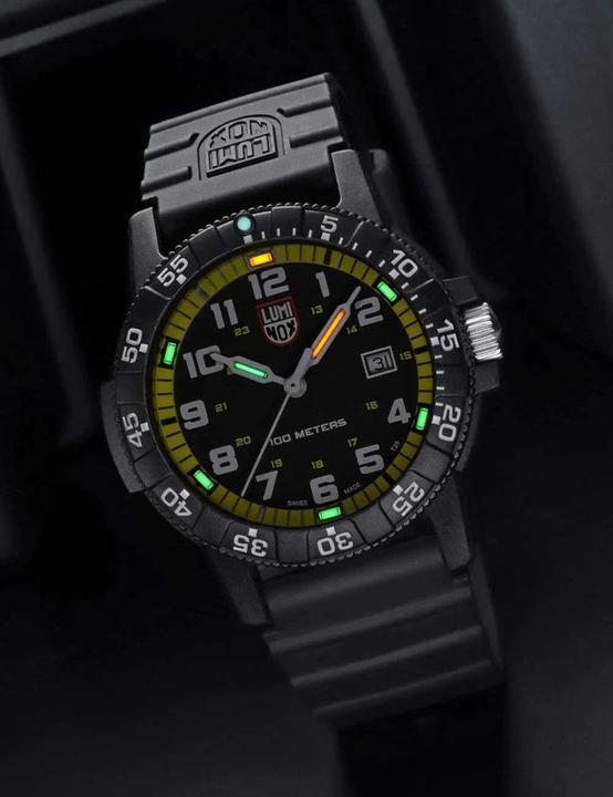 Produktbild Luminox Leatherback Sea Turtle Giant 0320 Series (Taucheruhr, 44 mm)