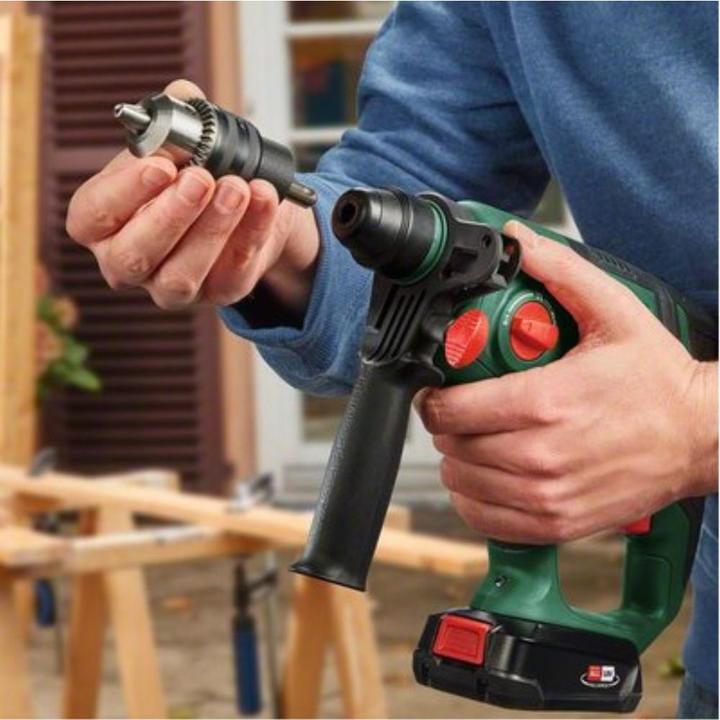 Produktbild Bosch Home & Garden UniversalHammer 18V (Akkubetrieb)