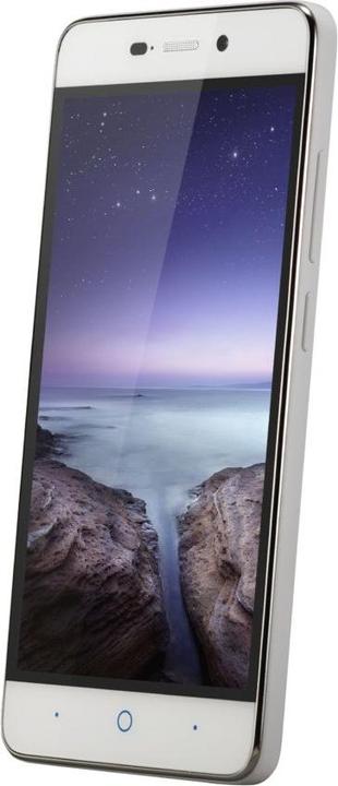 Image du produit ZTE Blade A452 (8 Go, Blanc / Argent, 5", Double SIM, 13 Mpx, 4G)