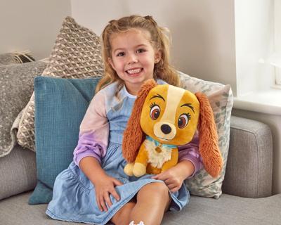 Produktbild Disney Lil Bodz Plüsch Lady Mit Ton (30 cm)