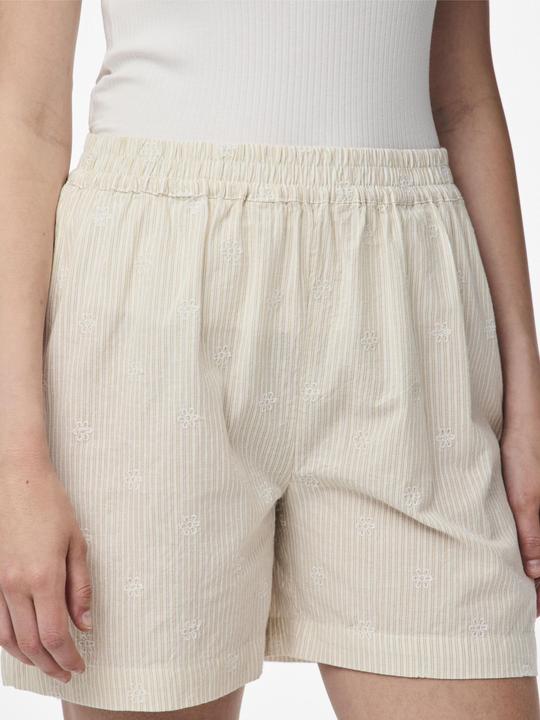 Actual product image Pieces PCEMMA Bestickte Shorts (XS)