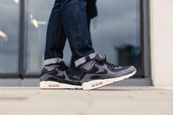 Produktbild Nike Air Max 90 Premium (36)